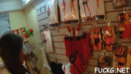 Innocent Teen Lfucks On Spy Cam - EPORNER