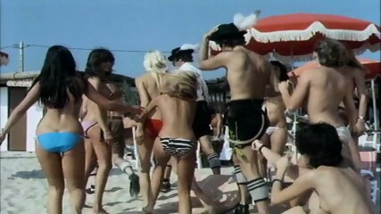 Drei Lederhosen In St Tropez - 1980 - Beach Scenes - EPORNER